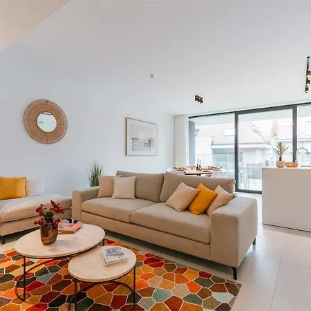 Huswell - New In With Terrace *