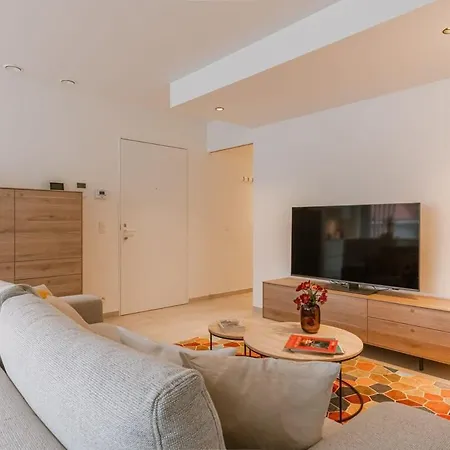 Huswell - New In With Terrace * Nieuwpoort