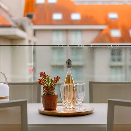 Huswell - New In With Terrace *