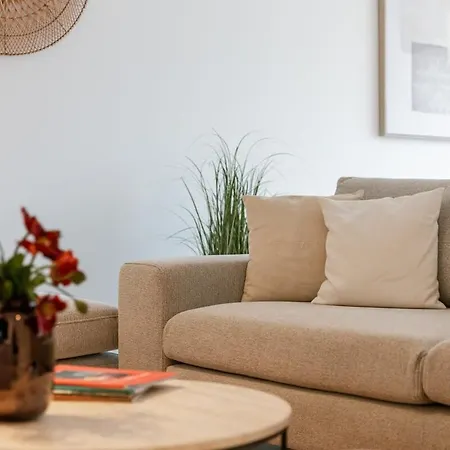 Huswell - New In With Terrace Apartment Nieuwpoort